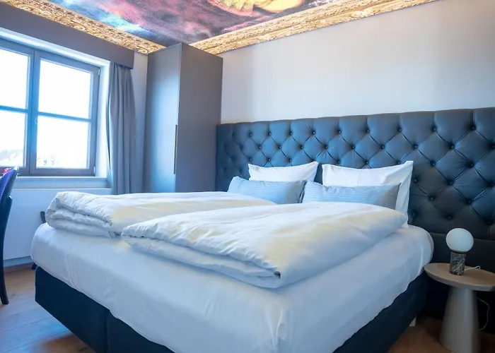 Maxim By Elias Holl Otel