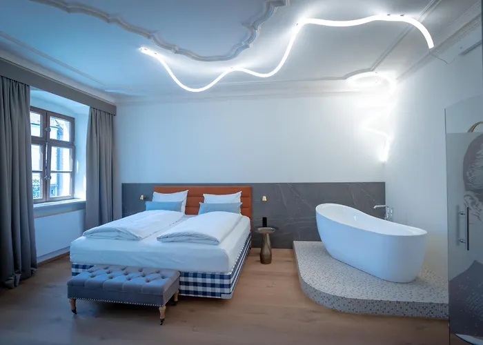 Maxim By Elias Holl Otel 5*