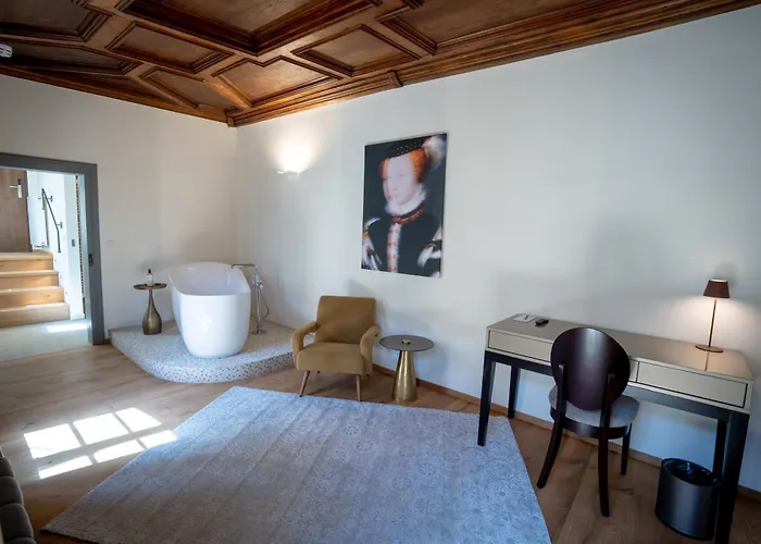 Maxim By Elias Holl Otel 5*